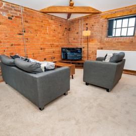 Spacious 2 Bedroom Apartment in Central Newark, hotel in Newark-on-Trent