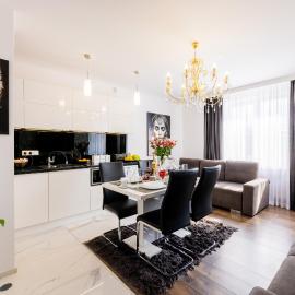 Sunrise Apartaments, hotel en Rowy