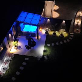 Premium suite with jacuzzi 4 étoiles, hotel sa Pleyber-Christ