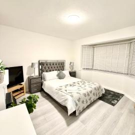 4 Bedrooms House CheapUKholiday