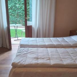 Family Rooms B&B, hotel in Cavalcaselle