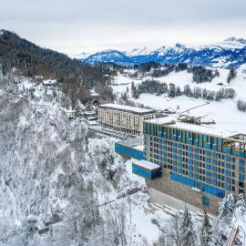 Bürgenstock Hotel & Alpine Spa, hotel u gradu 'Bürgenstock'