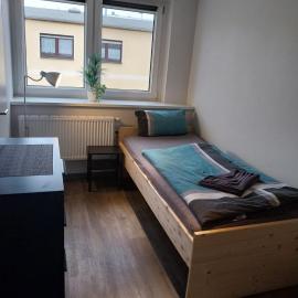 Einzelzimmer mit Bad HG 3