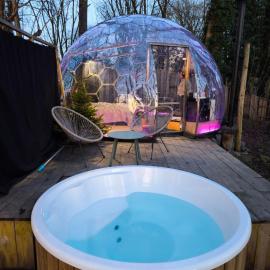 Dôme design by Out & Lodge, hotel a Couvin