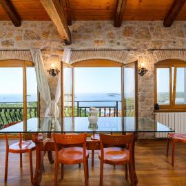 Villa Carla- Istrian Stone Villa with Sea View, hotel in Vrsar