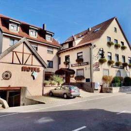 Fellbach में, होटल Hotel Neue Traube