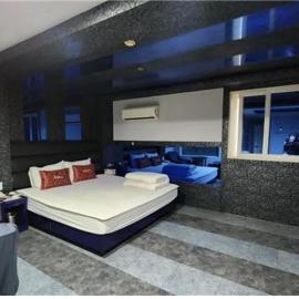 Sky Motel