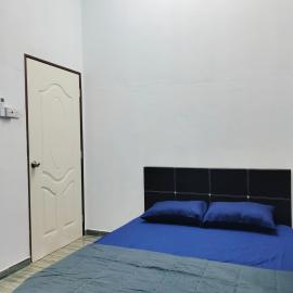 Guesthouse Kodiang 1 Private Bedroom near Pekan Kodiang by D'Aleena Homes, hotel i Kodiang