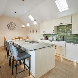 Host & Stay - The Byres