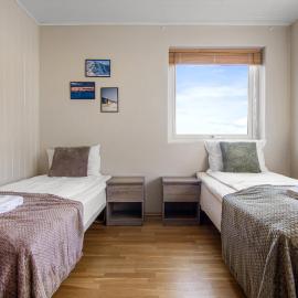 Cozy Studio Close to City, Kitchen & Parking, hotel Tromsøben