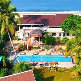 ETHER Marari Beachfront, hotel i Mararikulam