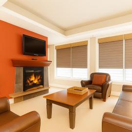 Mountain Bliss Spacious 2BR with Pool and Hot Tub