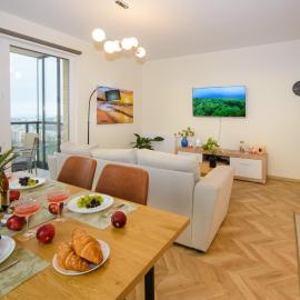 Maya's Flats 101 - Sea View, 3 rooms apartment in Gdańsk, hotel in Gdańsk Letnica