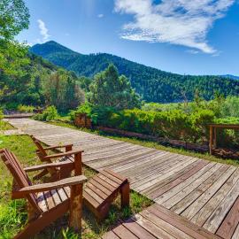 8 Mi to Taos Ski Valley! Peaceful Mtn-View Condo