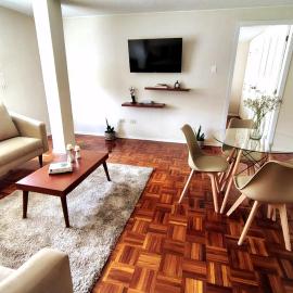 Business and Family Hermoso departamento en Ambato, hotell i Ambato