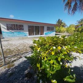 Chez les Ami's Rangiroa, hotell i Rangiroa