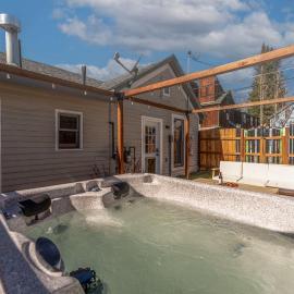 Stylish 1BR Airbnb in Leadville with Mountain Views - Near Skiing - Pets okay, khách sạn ở Leadville