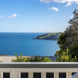 Sunrise Loft - Sea Views & Serenity Above It All