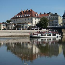 Hotel Piast, hótel í Opole
