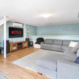 Lakeview Retreat Bonnie Doon - Sleeps 11
