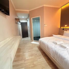 Luck Hotel Huai Khwang MRT Ratchada