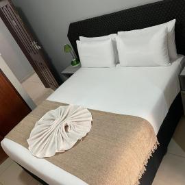 The Siblings Legacy Hotel, hotel en Palapye