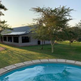 Tula Baba Game Lodge, hotel u gradu Brits