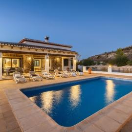 Villa Sapphire by Abahana Villas, hotel en Teulada