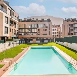 Apartamento con Piscina y Hermosas Vistas a la Naturaleza - Posada de Llanes, hotel in Posada de Llanes