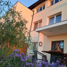 Noclegi nad Biebrzą Stara Szkoła, hotel u gradu Wroceń