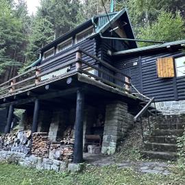 Srub pod Lysou horou, hotel a Ostravice
