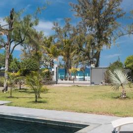VILLA Ô 3 CAP classée 4 étoiles avec 4 chambres, piscine chauffée et accès direct plage et esplande de Boucan avec ses bars et restaurants