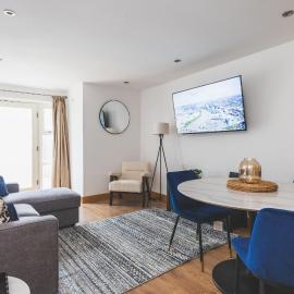 Elegant 1BDR Flat with Private Patio