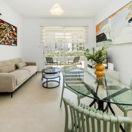 1 bedroom flat next to university, Hotel in Aglantzia