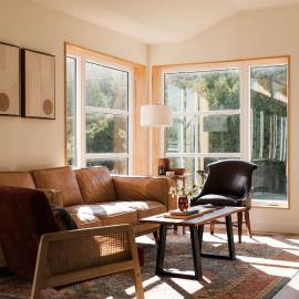 Readwood Hangout - Modern Countryside Retreat, Hotel in Shannonville