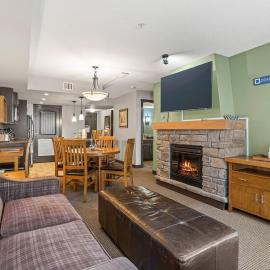 Cozy Oasis 2BR with Hot Tub and Gym 10 Mins to DT, hotel a Dead Man's Flats
