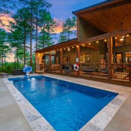 Nectars Ridge - Heated Pool, Hot Tub, Ping Pong, Arcade, hotell i Broken Bow