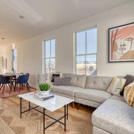 Stay Portland - The Raynes House- Explorers & Remote Workers