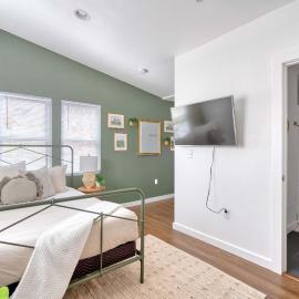 Stay Portland - Urban Cabin Studio - Breweries & Local Eateries, hotel a Portland