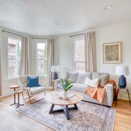 Stay Portland - Renovated Historic Nob Hill Home - 94 WalkScore, hotel i Portland