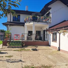 Casa Alecu, hotel din Urecheşti