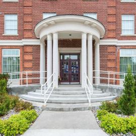 The Champlain Waterfront Hotel, an Ascend Collection Hotel، فندق في أوريليا