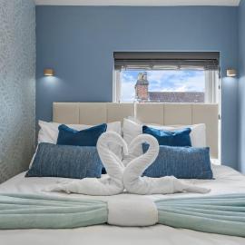 2 King or 4 Single Beds Workspace Walk to Bedford Station Parking Wi-Fi, hotel u gradu Bedford