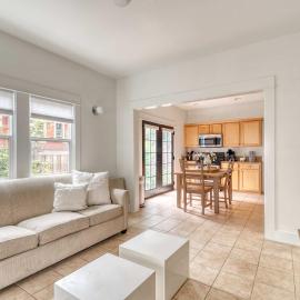 Stay Portland - The Sunnyside Cottage, Local Shops & Nightlife, hotel in Portland