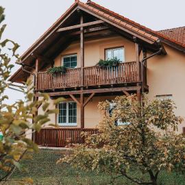 Apartmány na Horce, Hotel in Blata