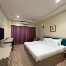 Dibang Hotel & Resort، فندق في Mekha