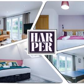 4 Bedroom House Sleeps 8 with Loft Bedroom and Pool Table in Hawarden