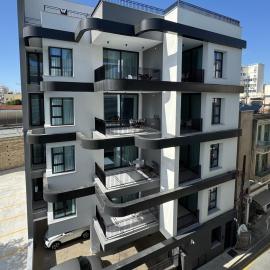 SWIFT Suites Limassol, hotel di Limassol