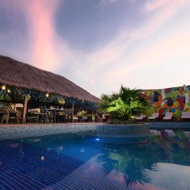 The Espiritu, hotel u gradu Luganvil