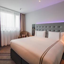Premier Inn Karlsruhe City Am Wasserturm、カールスルーエのホテル